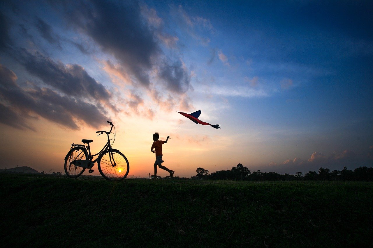 What Are the Conditions for Flying a Kite?