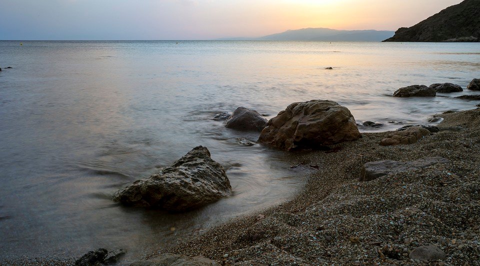 Best Times for Swimming in Cabo: A Seasonal Guide